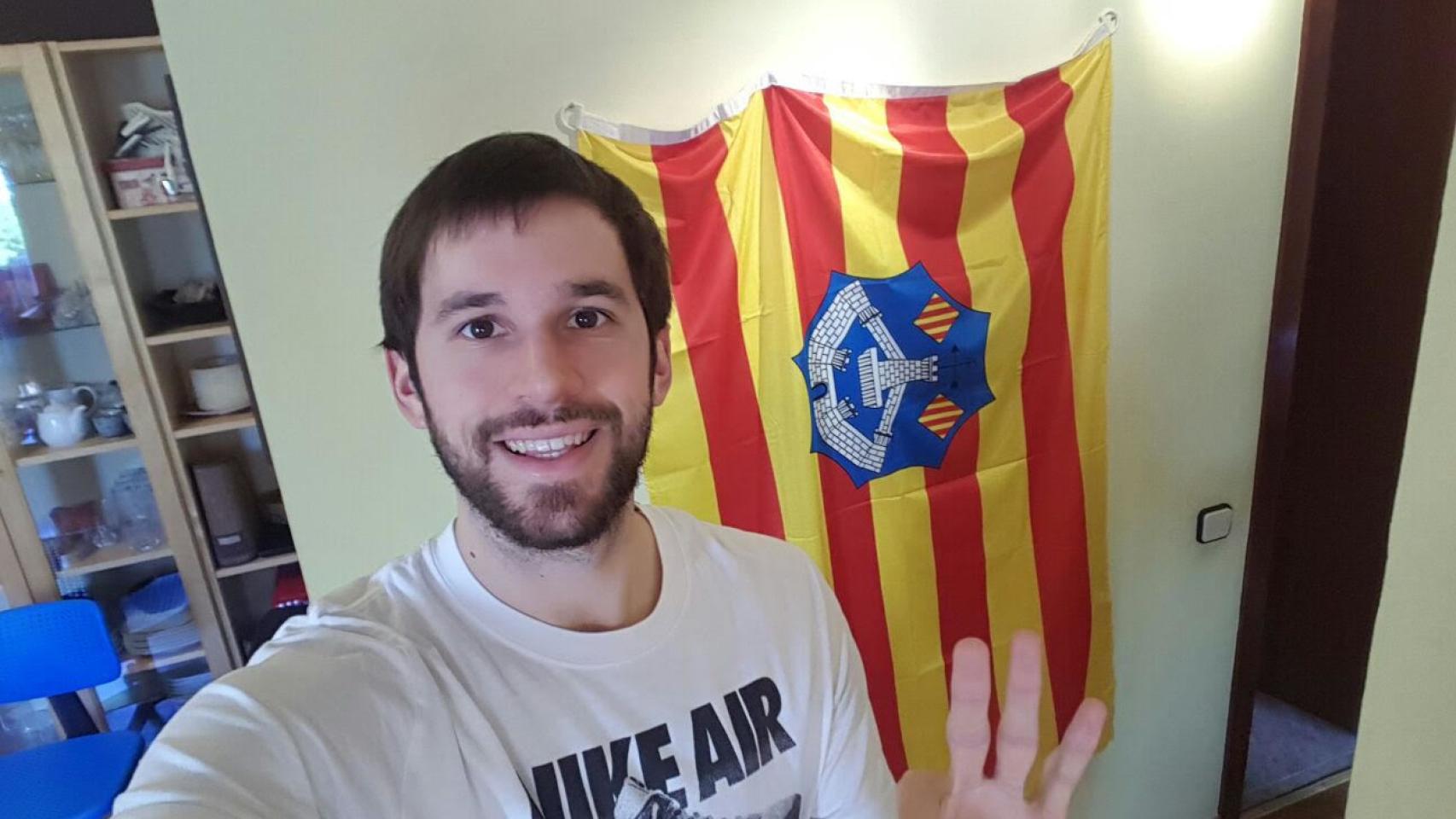 Iván Llull posa para EL ESPAÑOL al concluir la entrevista.