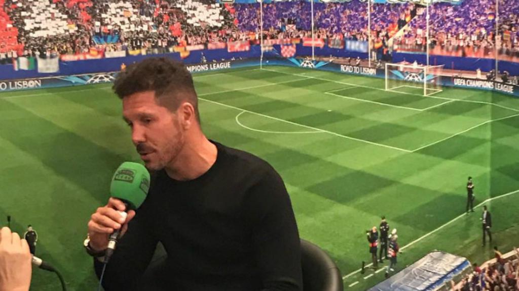 Simeone en El Transistor. Foto. Twitter. (ElTransistorOC)