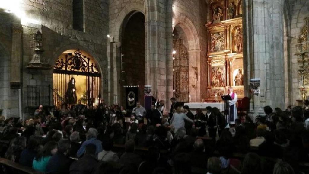 zamora medallones jesus nazareno