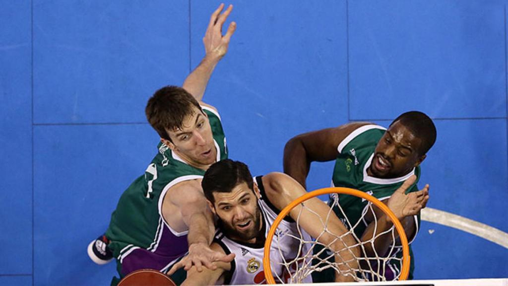Felipe Reyes ante el Unicaja. Foto: acb.com
