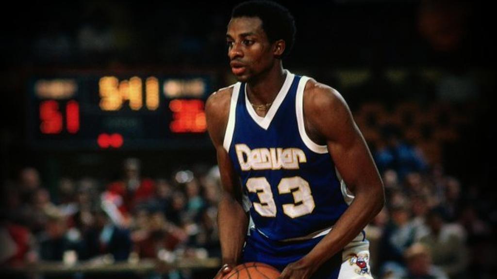 David Thompson en un partido.