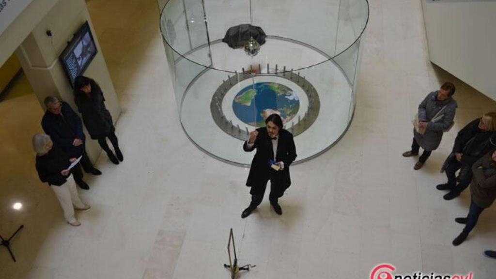 museo-de-la-ciencia-pendulo-de-foucault-cerramiento-valladolid-(3)