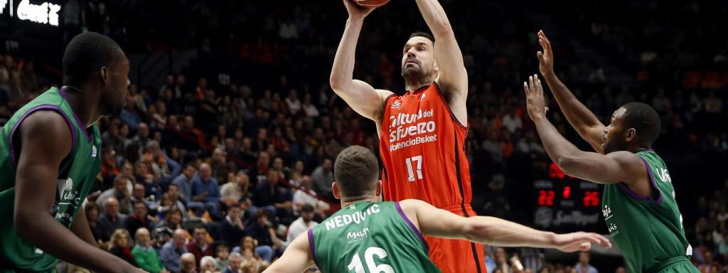 Rafa Martínez lanza contra Unicaja el pasado sábado.