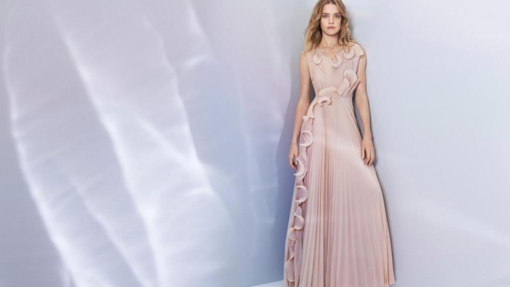 Imagen de la última colección de H&M Conscious con Natalia Vodianova como embajadora de este año. | Foto: cortesía de la marca.