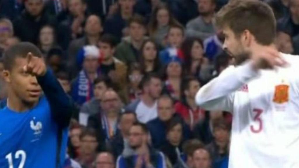 Piqué pide la camiseta a Mbappé