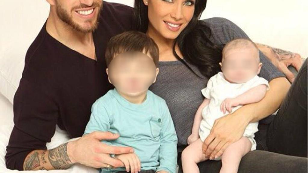 Sergio Ramos y Pilar Rubio con Segio Jr. y Marco.