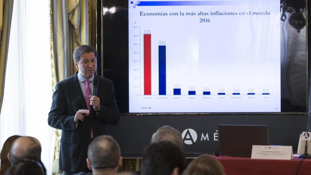 Puente en un momento de su intervención esta semana en Casa de América