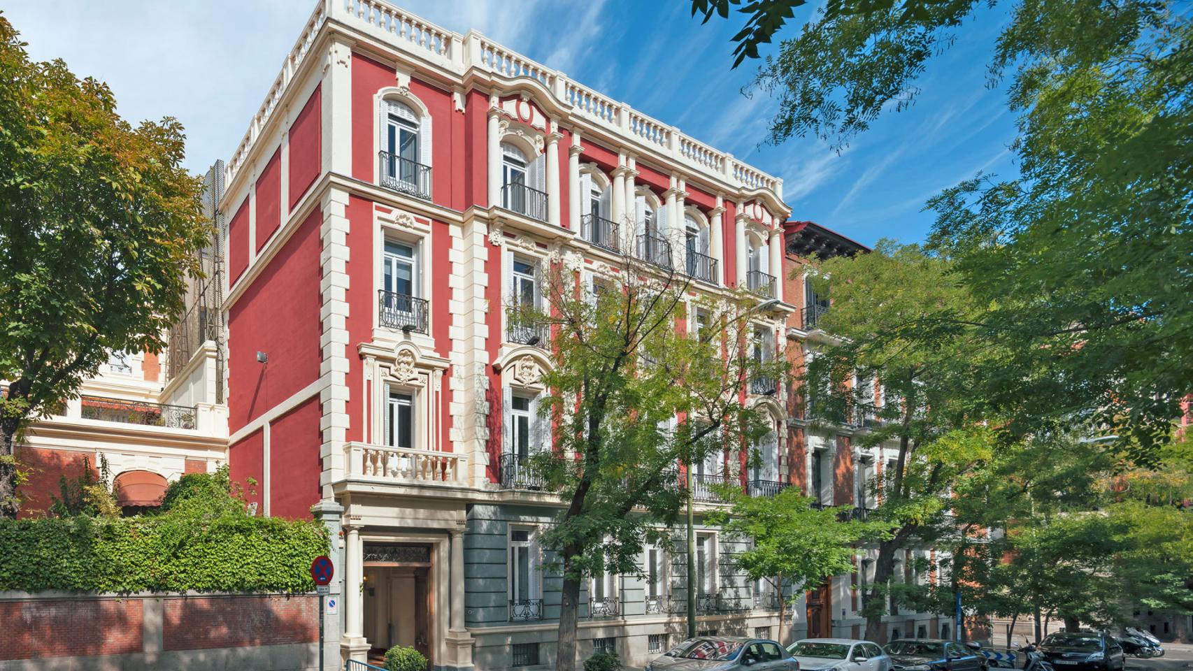 Edificio de Axiare en la calle Fernando el Santo, en el distrito madrileño de Chamberí.