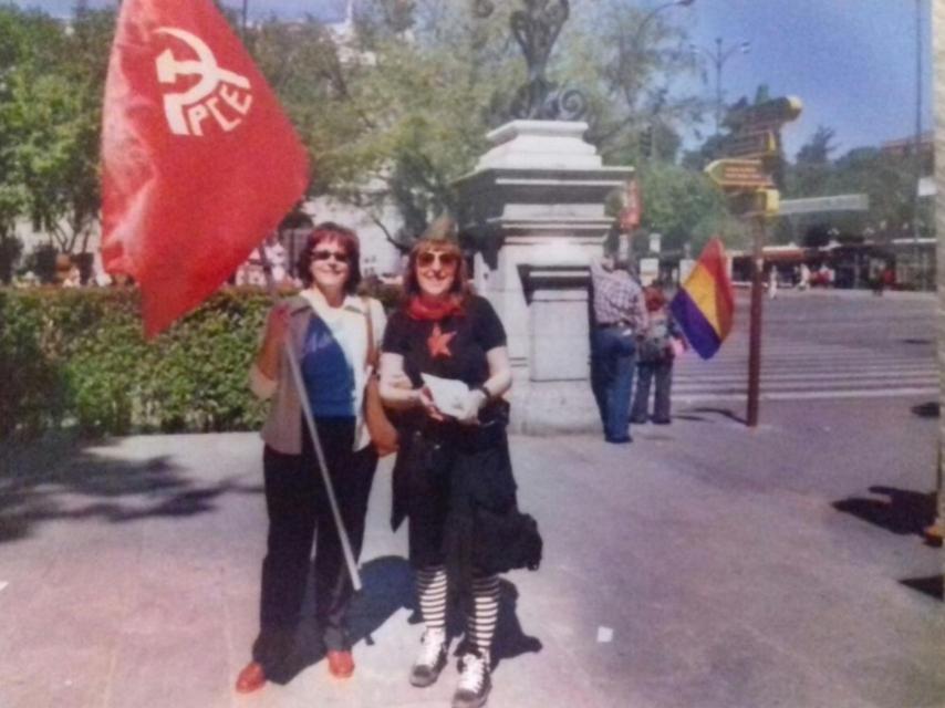 La madre de Anabel le educó en los valores de su familia, en la que muchos de sus miembros estaban afiliados al PCE.