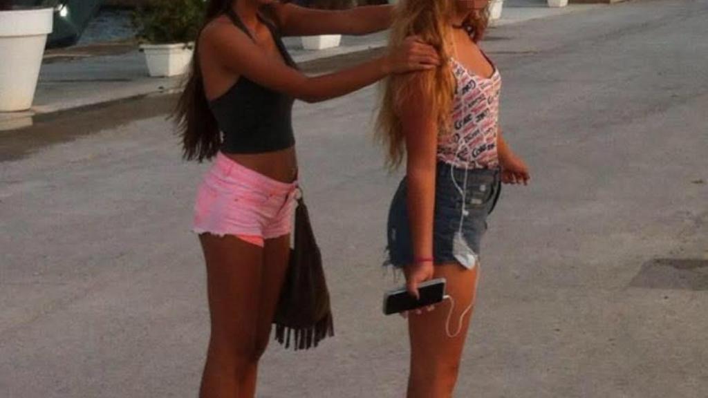 Las dos hermanas pasaban el verano en Galicia cuando la mayor, Diana, desapareció en A Pobra do Caramiñal.