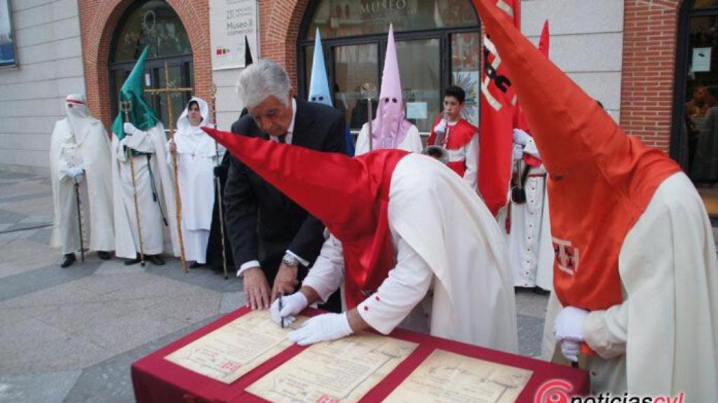 jesus-del-perdon-firma-pres