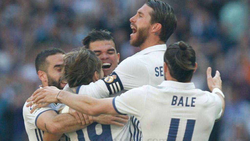 Felicidad absoluta tras el gol de Pepe