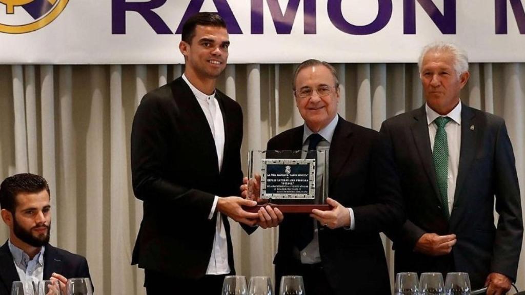 Pepe y Florentino en la comida de la peña Ramón Mendoza