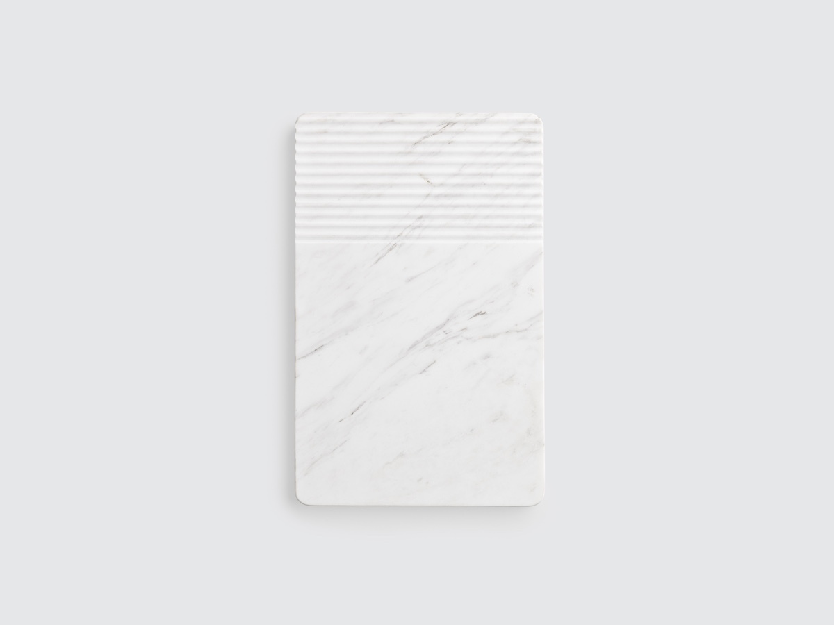 muuto-groove-plate-by-hallgeir-homstvedt-tabla-de-marmol