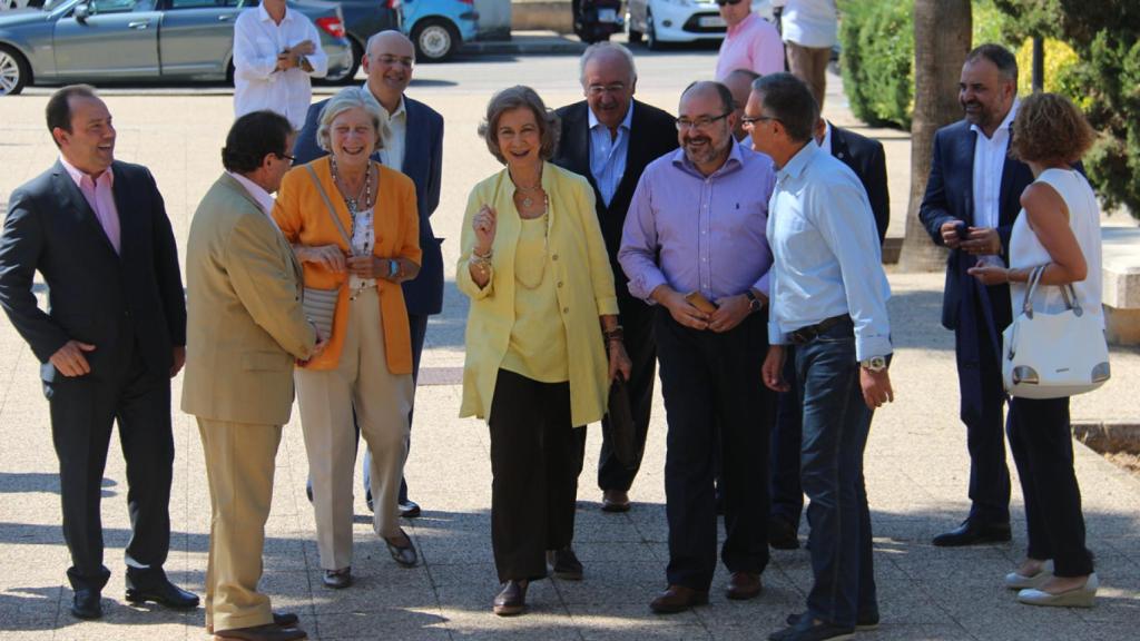 Una visita privada de la reina Sofía al laboratorio de Escribá.