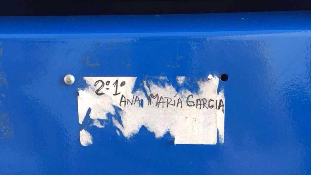 El buzón de Ana María y Pilar en el 8 del Pasaje de San Bernat del barrio del Raval.