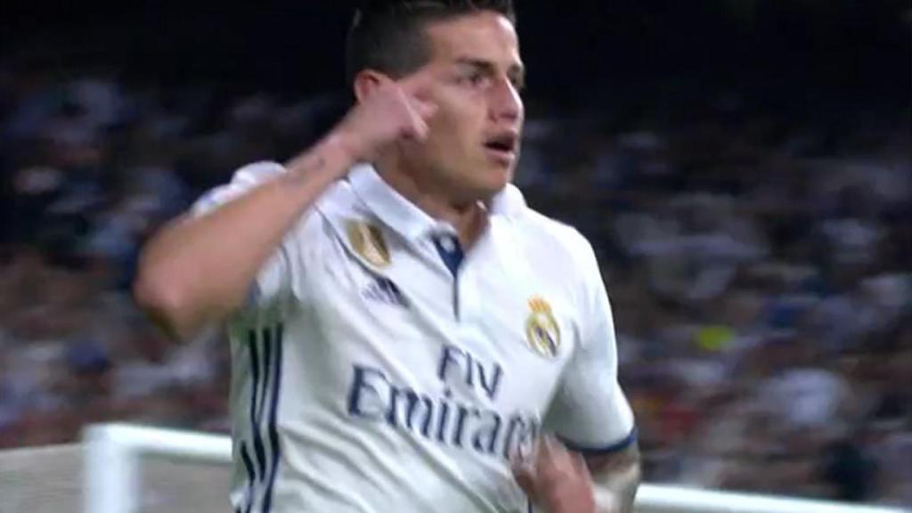 James celebra el gol reivindicándose