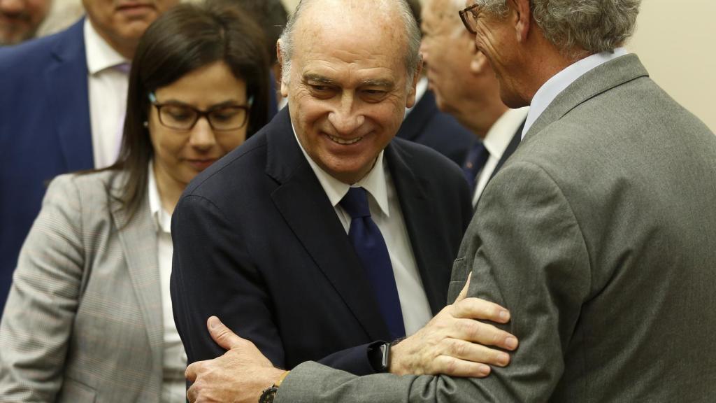 El ministro Jorge Fernández Díaz ha padecido un cáncer de hígado.