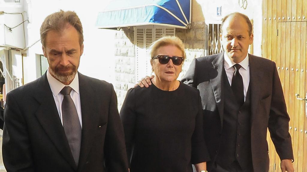 Syliane de Vilallonga, en el funeral de su esposo.