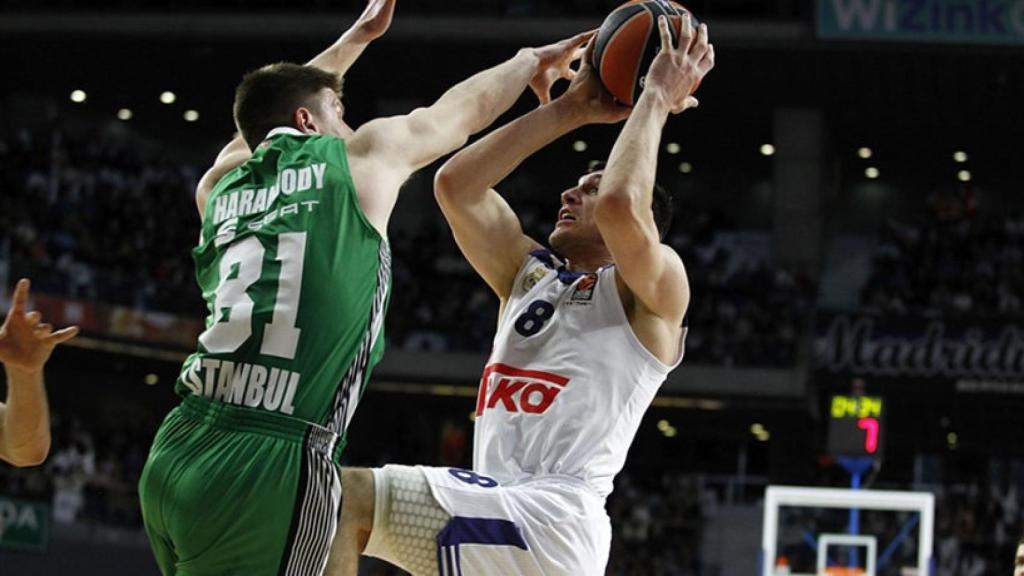 Jonas Maciulis, ante el Darussafaka. Foto: euroleague.net