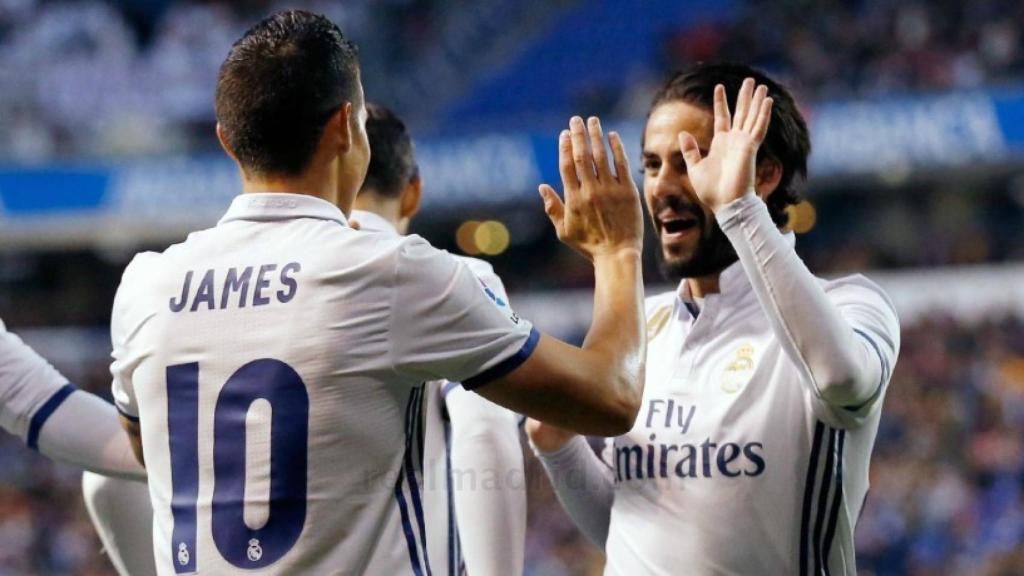 James celebra su gol con Isco