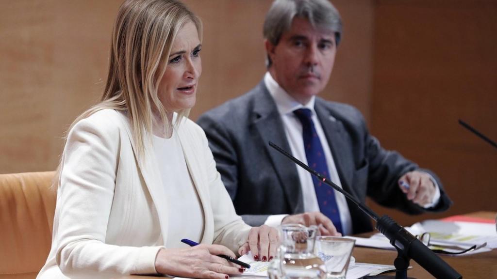 Cristina Cifuentes y su mano derecha, presidente del Canal de Isabel II, Ángel Garrido.