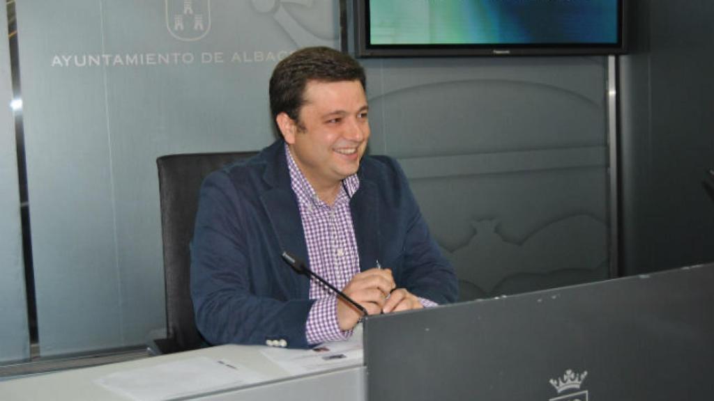 Manuel Serrano.