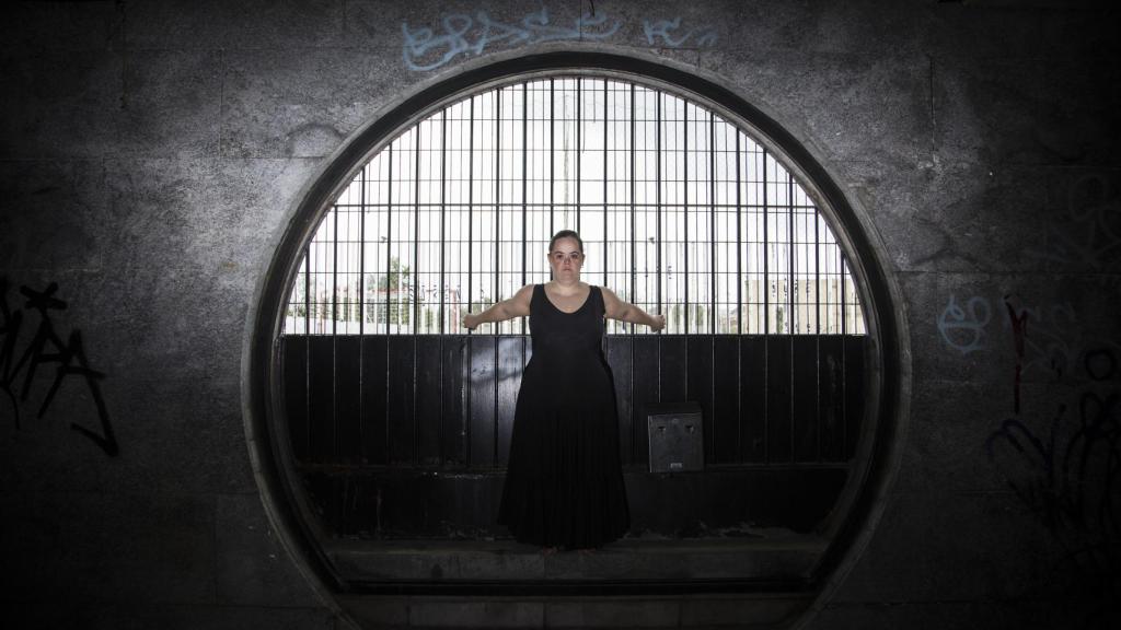 Reyes Vergara y Helliot Baeza, componentes de 'Danza Mobile', bailando sevillanas.