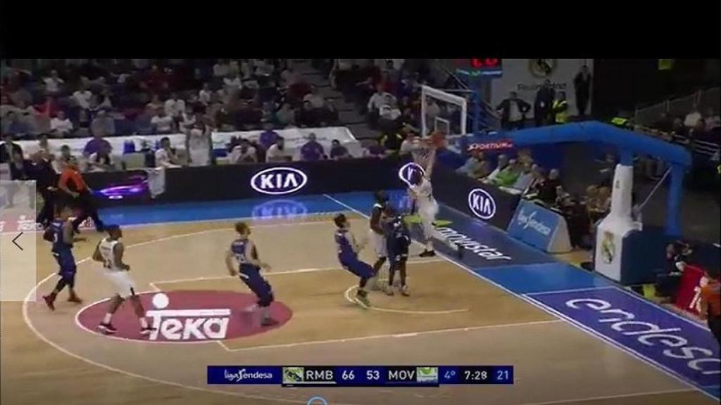 Doncic anotando ante Movistar Estudiantes // Foto: Twitter (@movistarbasket)