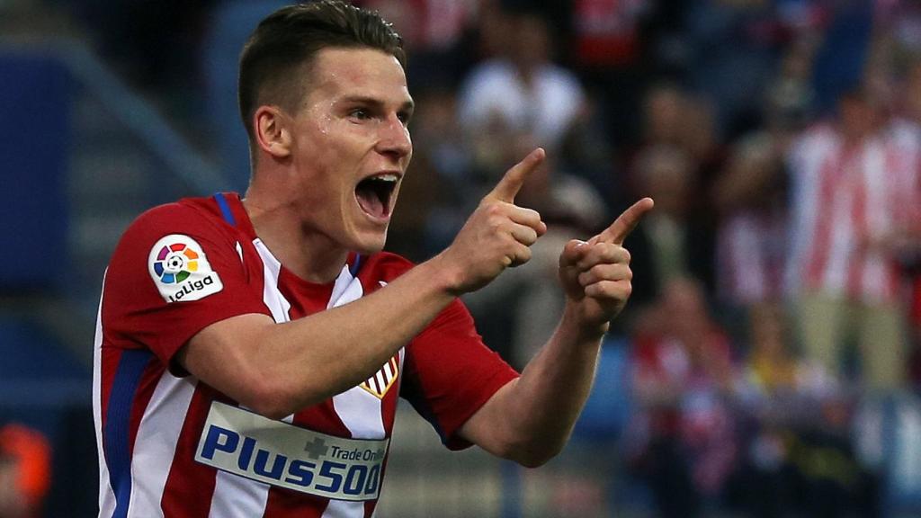 Gameiro celebra un gol ante el Málaga.
