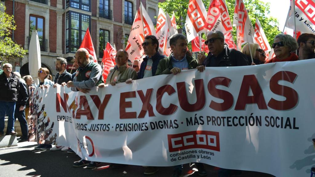 manifestacion 1 de mayo ccoo ugt psoe iu tudanca sarrion angel hernandez faustino temprano trabajo corrupcion (2)