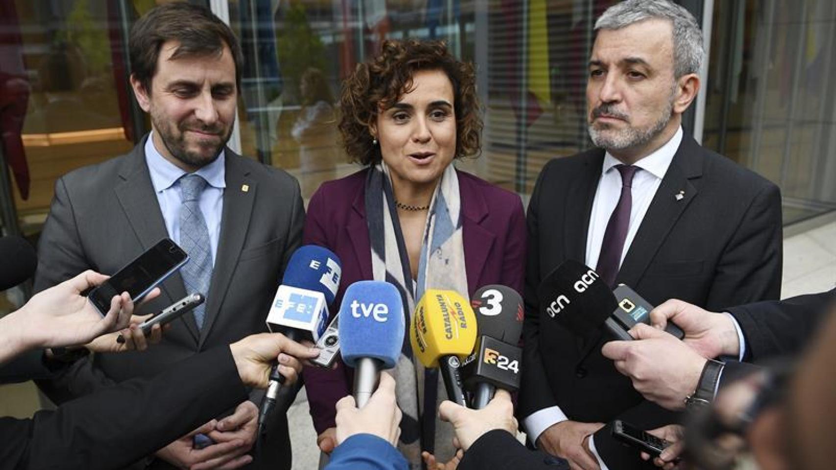 Antonio Comín, Dolors Montserrat y Jaume Collboni en Londres.