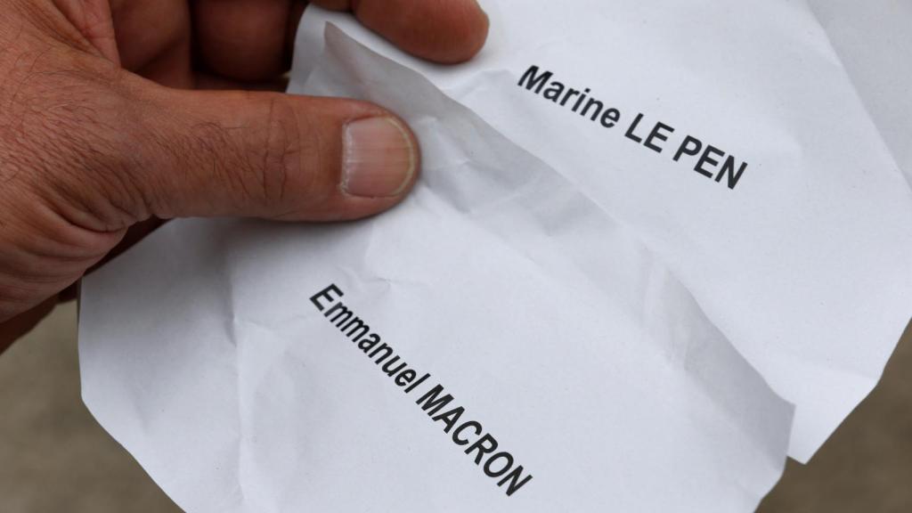 Papeletas con los candidatos