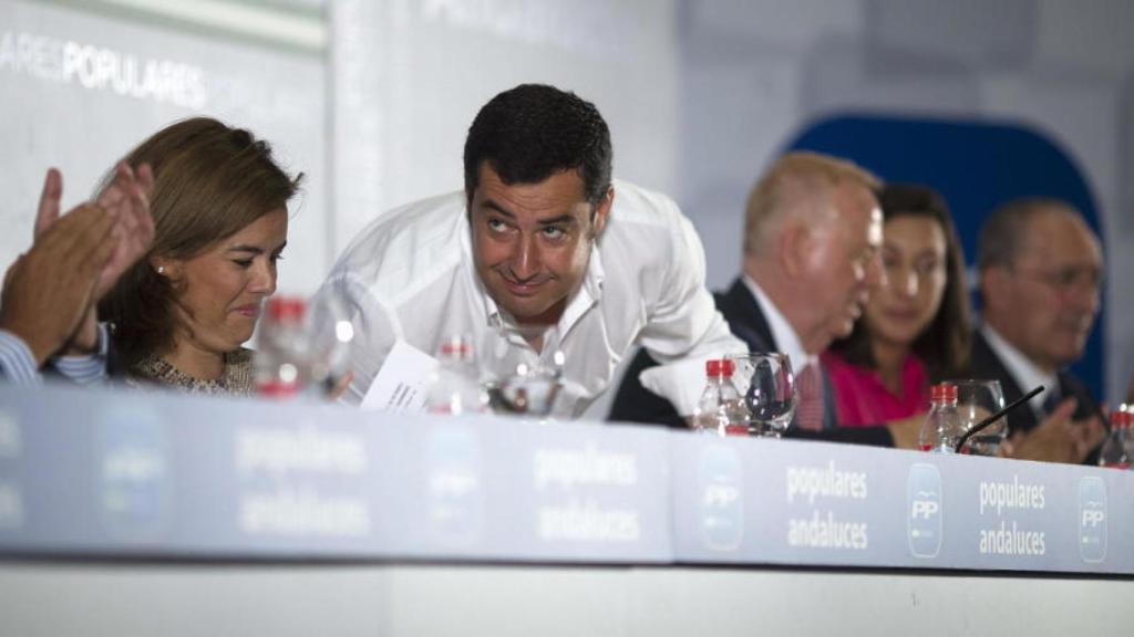 Sáenz de Santamaría junto al líder de los populares andaluces, Moreno Bonilla