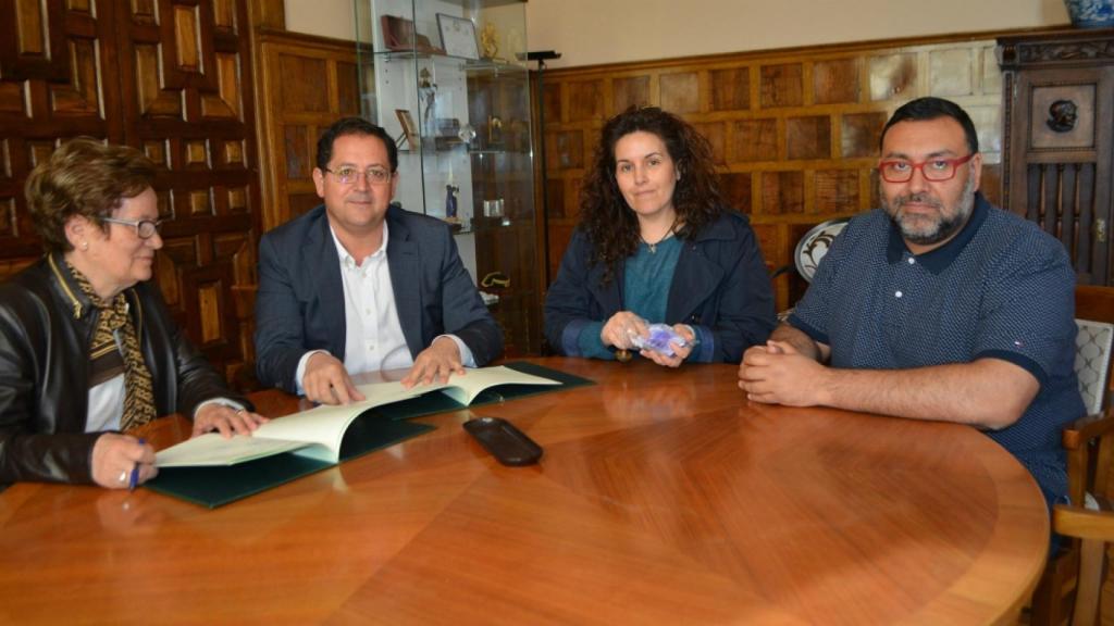 Tomás Villarrubia y María Bonilla