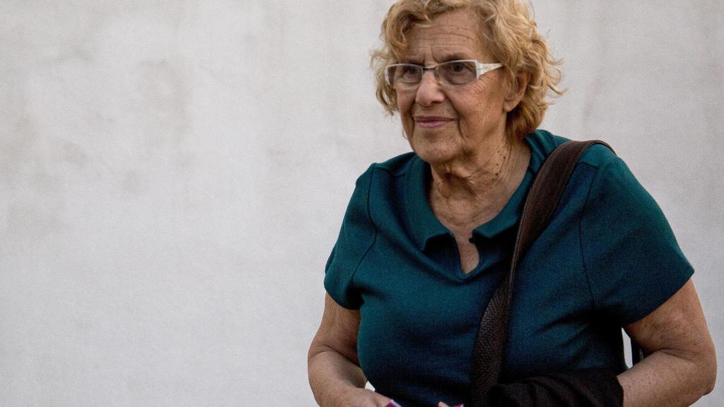 Manuela Carmena, antes de un encuentro vecinal.