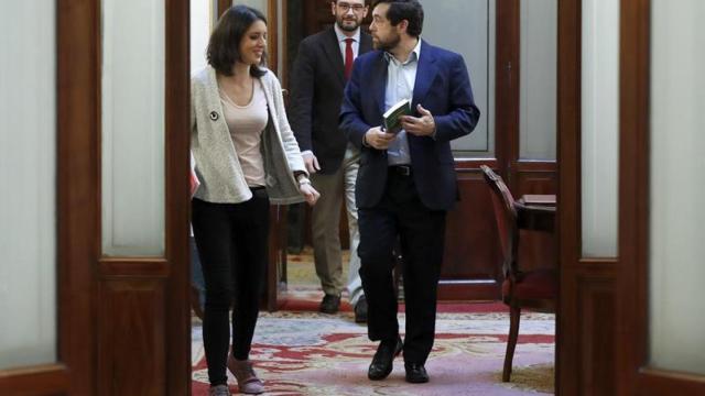 Irene Montero (Podemos) y Miguel Gutiérrez (Cs), este jueves en el Congreso.