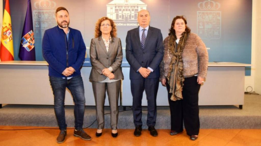 Foto de familia de la presentación