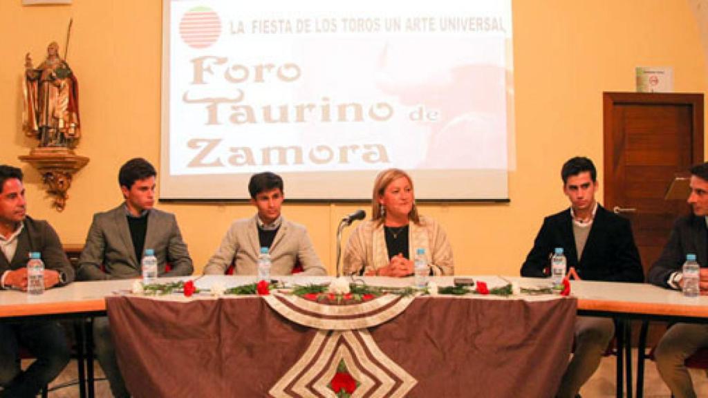 zamora foro tuarino