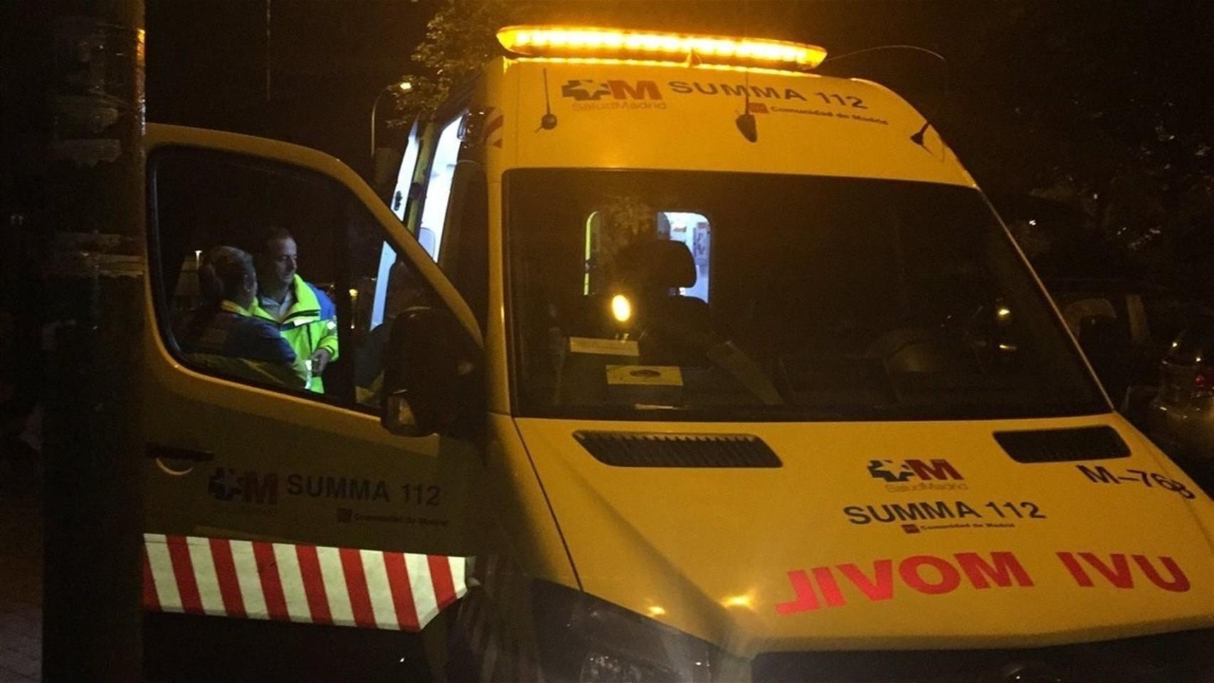 Ambulancia desplazada al lugar de los hechos.