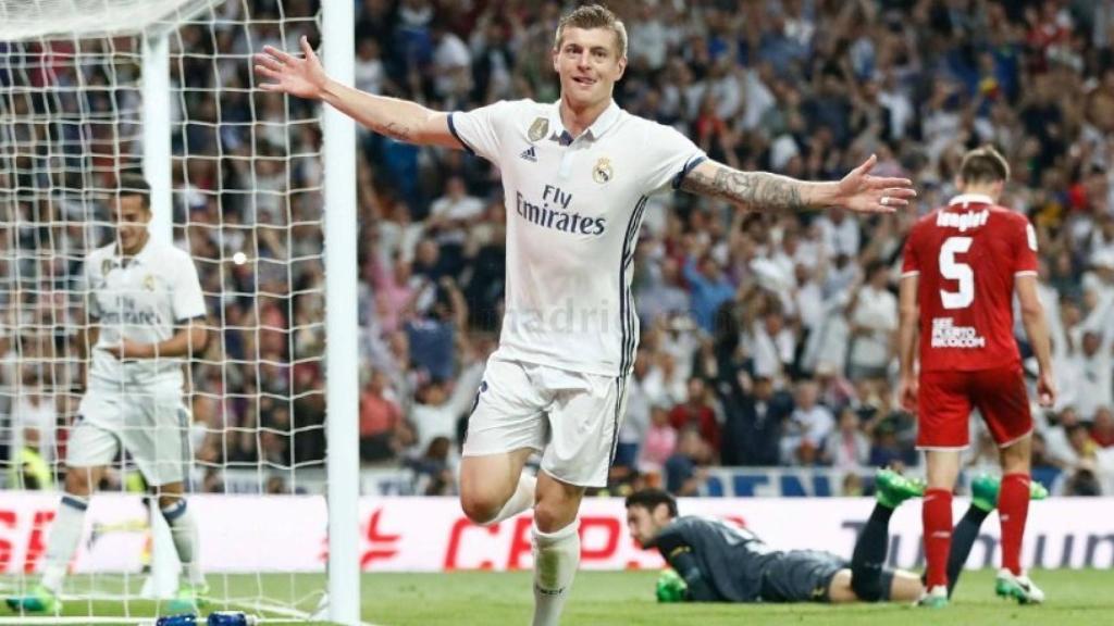 Kroos celebra su gol. Foto: Pedro Rodríguez / El Bernabéu