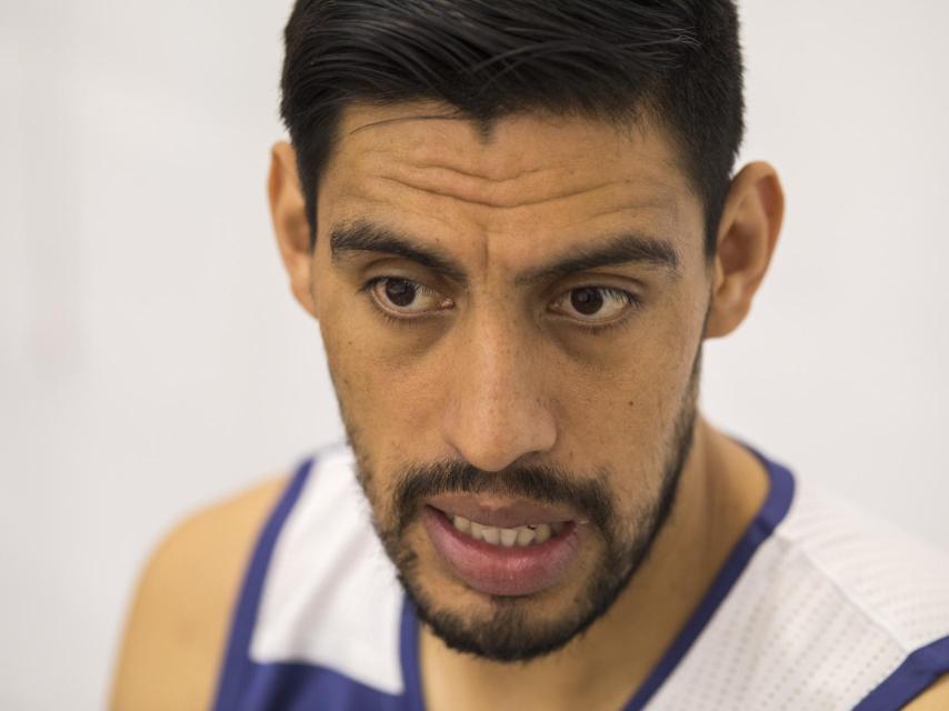 Ayón respondiendo a las preguntas de EL ESPAÑOL.