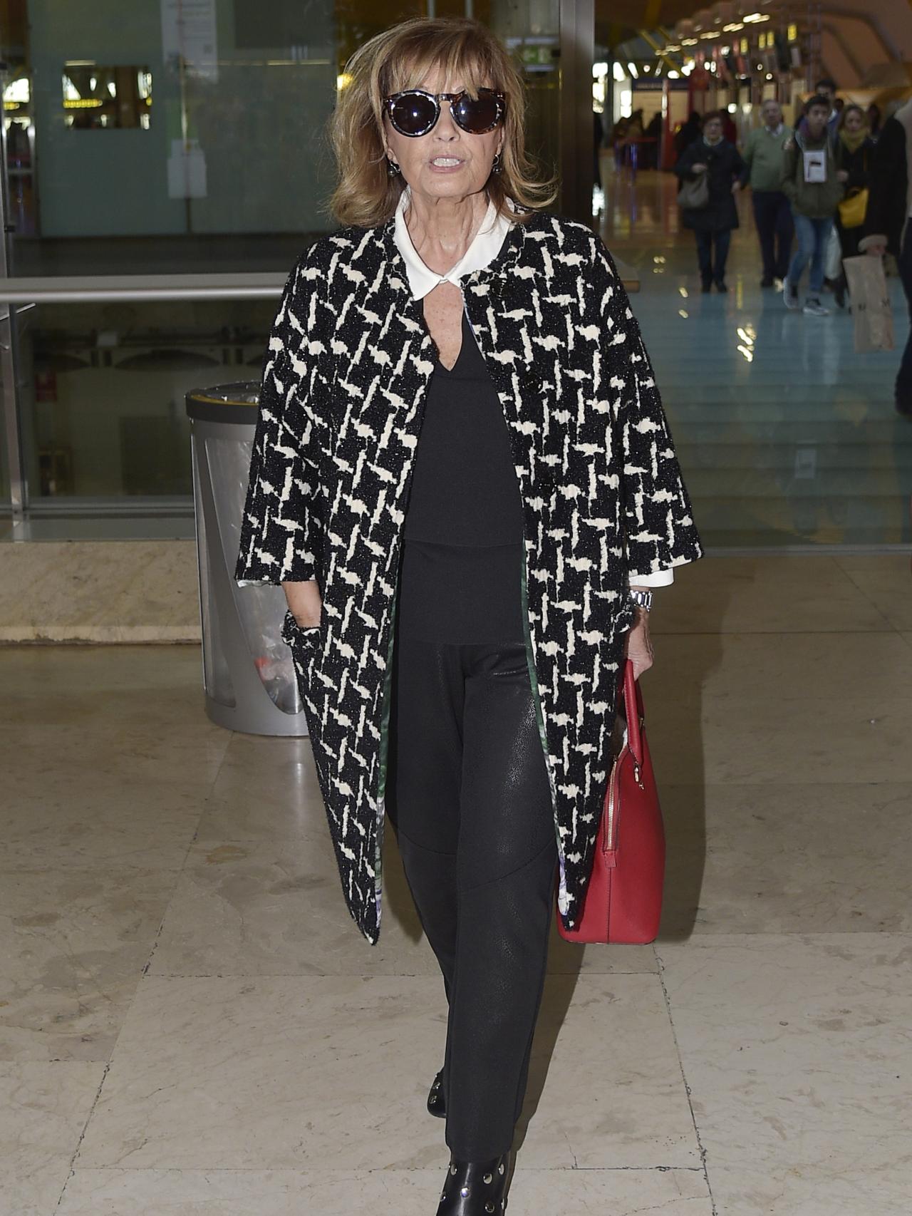 María Teresa Campos en el aeropuerto de Madrid hace unos meses.