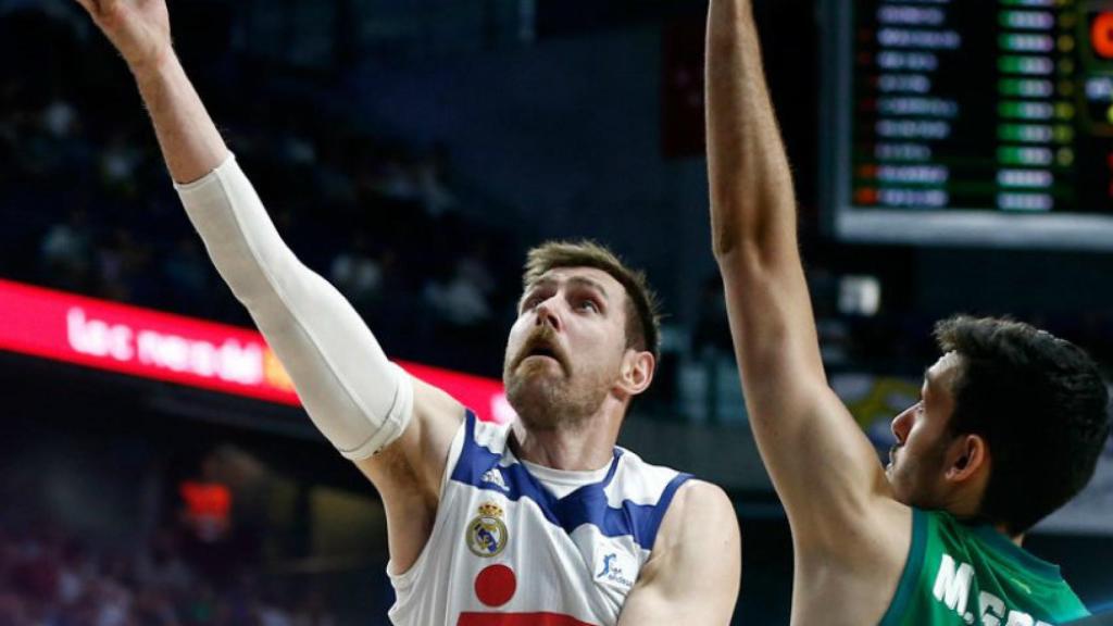 Nocioni ante el Real Betis Energía Plus   Foto: Twitter (@ACBCOM)