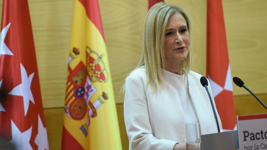 La presidenta de la Comunidad de Madrid, Cristina Cifuentes, durante una comparecencia.