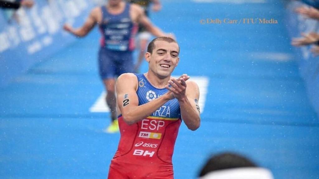 Fernando Alarza, durante una carrera. Foto: Twitter (@Fernando_Alarza)