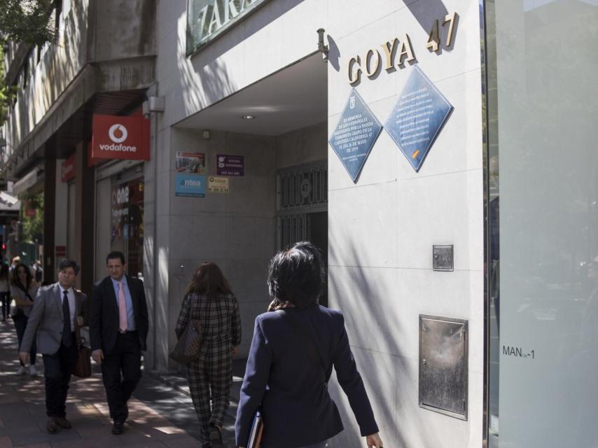 Fachada de la sede del PP en el barrio Salamanca.