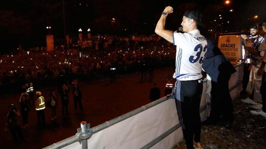 Cristiano Ronaldo hablando a la afición