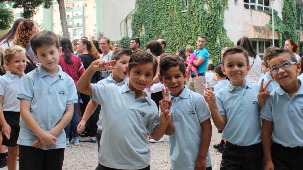 Alumnos del colegio Altair, que ha ganado la batalla judicial de la separación por sexos en clase
