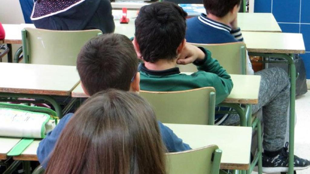 Alumnos de un colegio en una imagen de archivo.